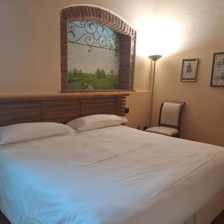 Agriturismo Cascina Farisengo Stagno Lombardo Eksteriør bilde